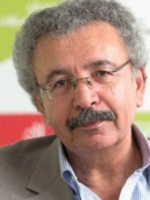 من هو إبراهيم نصر الله