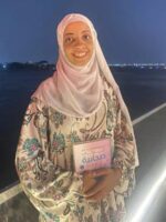من هي الكاتبة سارة علي