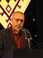 الكاتب محمد باباعمي